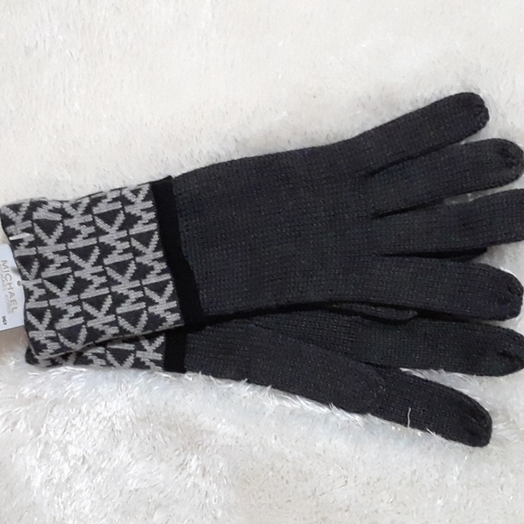 Women Gloves Michael Kors
